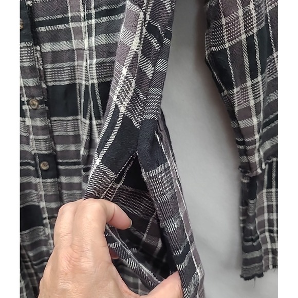 We The Free Woven Black Plaid Button Up Oversized Top Bell Sleeves Pockets Small - Picture 9 of 13